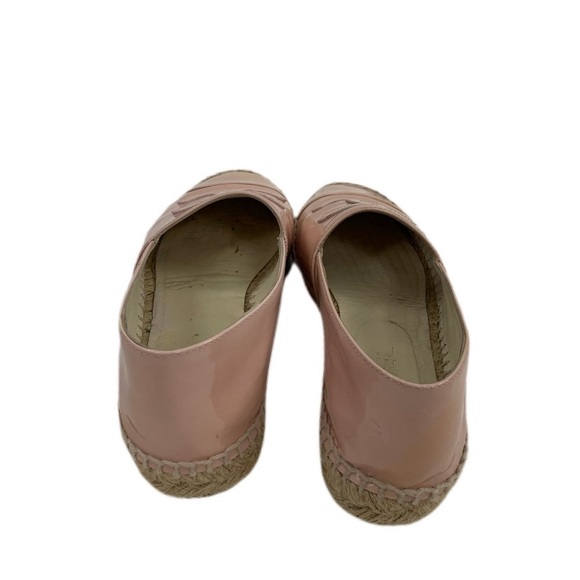Chanel Pink Patent Leather CC Espadrilles - Picture 3 of 4